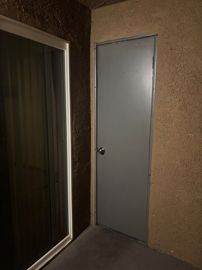 Building Photo - Beautiful Condo for Rent and Sale