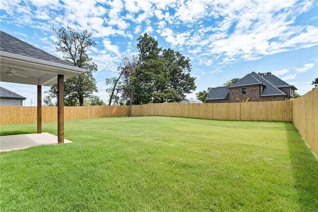 Building Photo - 1361 Sessile Oak Wy