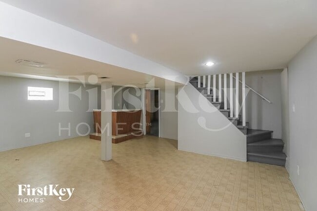 Building Photo - 404 46th Ave