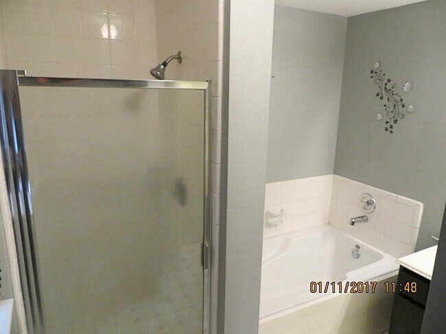 Building Photo - 5418 Baslow Dr