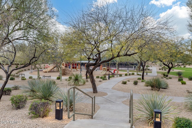Building Photo - 3603 E Salter Dr