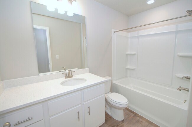 Building Photo - 63 N Veranda Ct