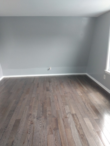 Building Photo - 497 Tremont Ave