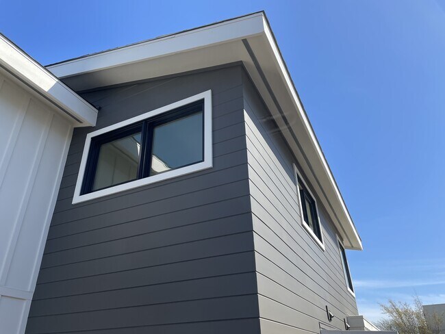 3038 Beech St - 1505 Fern Street