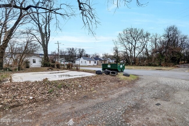 Building Photo - 1721 Wilson Ave