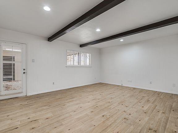 Building Photo - 9922 Hickory Crossing