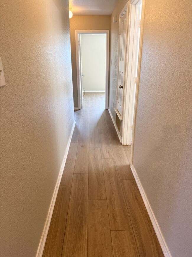 Building Photo - 716-716 Stribling Cir