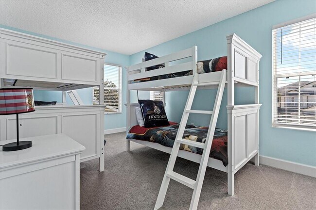 Building Photo - 642 Elderberry Dr