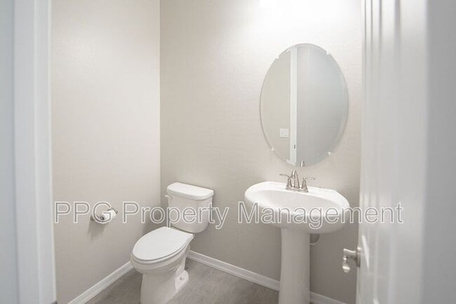 Building Photo - 7747 S 167th Ave