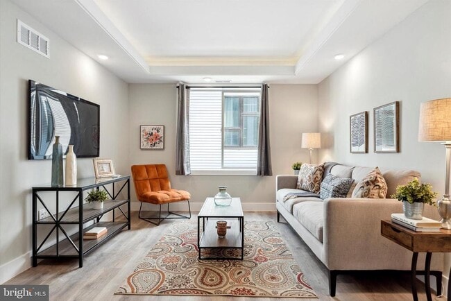 Building Photo - 1223 N 7th St