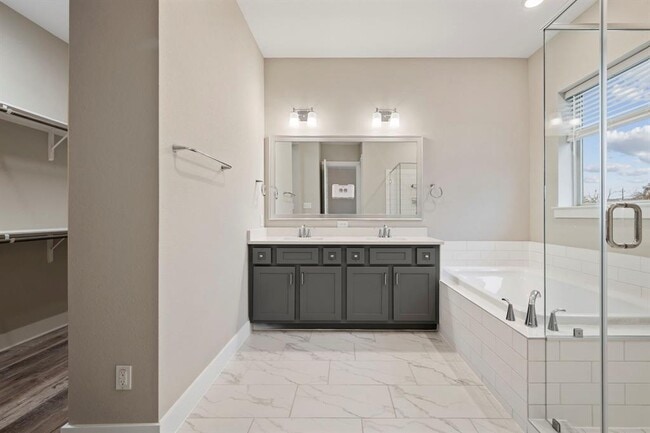 Building Photo - 1220 Sloane Manor Trace