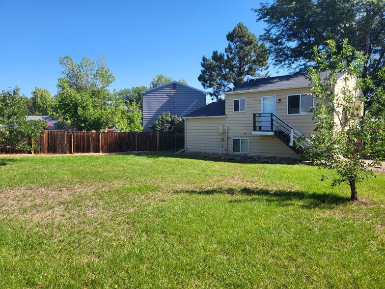 Building Photo - 10594 W 106th Way