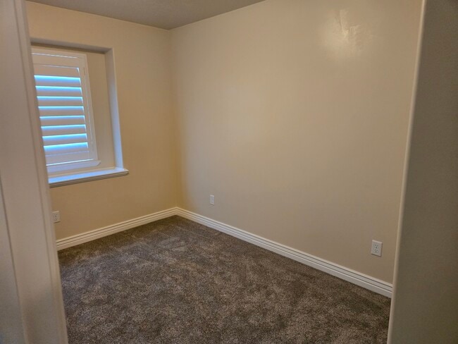 Building Photo - 3163 N Whitetail Dr