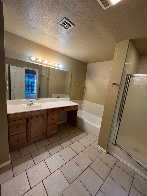Building Photo - 2542 W 66th Pl