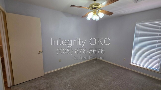 Building Photo - 1301 Newbury Dr