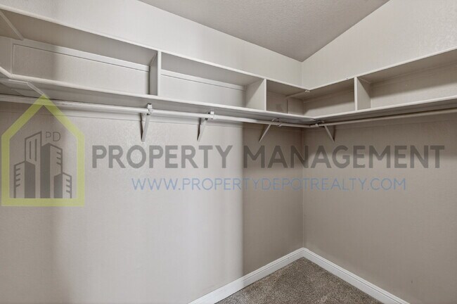 Building Photo - Spacious 3-Bedroom, 3-Bath Home Available