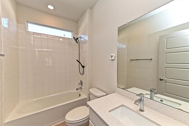 Building Photo - 13700 Lubeck Dr
