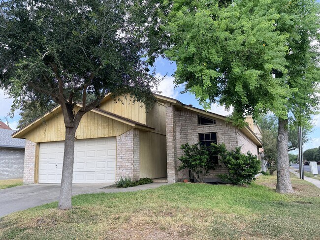 Building Photo - 7126 Fort Collins Dr
