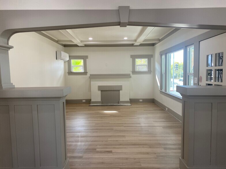 Building Photo - 1826 Lincoln Ave