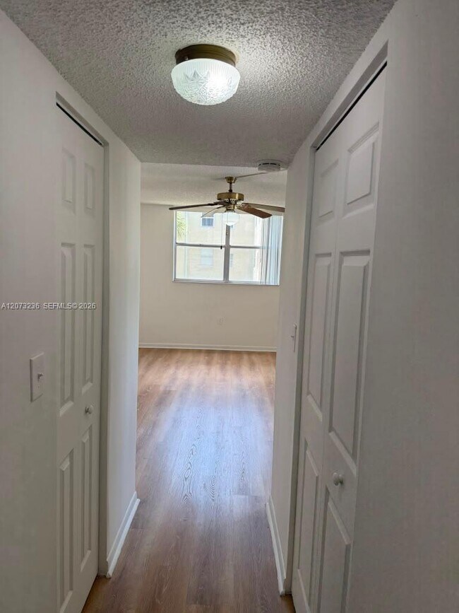 Building Photo - 1830 SW 81st Ave