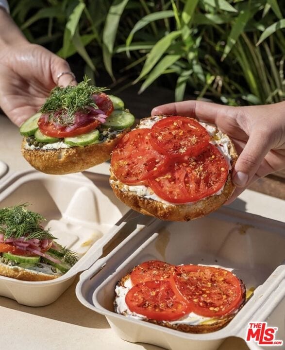 Building Photo - 2330 Ashland Ave