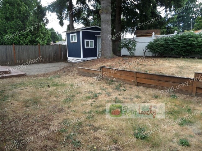 Building Photo - Super-Cute 3-Bedroom House in Fantastic Re...