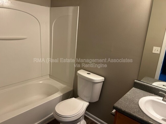 Building Photo - 1735 Carrington Dr