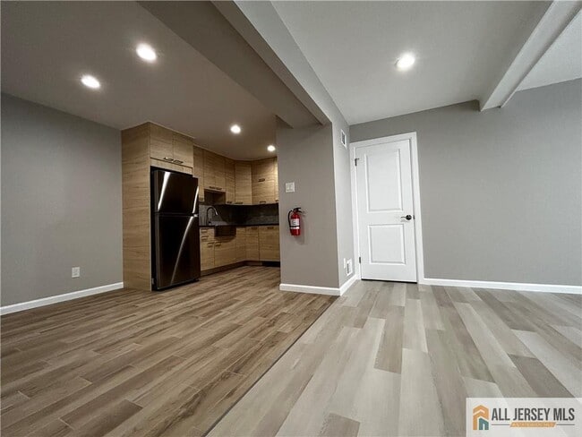 Building Photo - 13 Sweetgum Ln