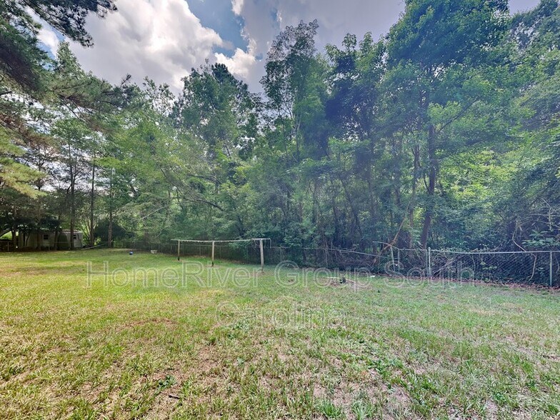 Building Photo - 2380 Spring Valley Dr