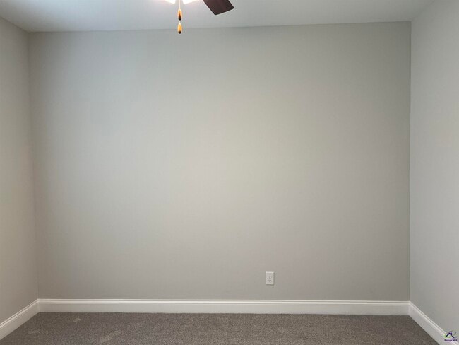 Building Photo - 306 Falls Drive