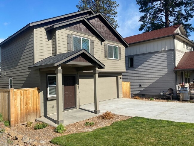 Building Photo - 61539 Aaron Way