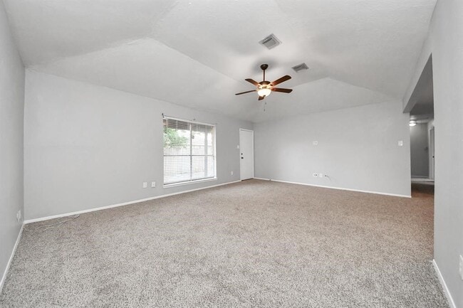 Building Photo - 2318 Hearne Dr