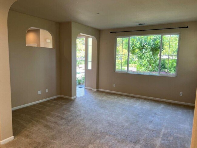 Building Photo - Modern 3 Bedroom 2 Bath 2 Story Vacaville Pets OK *Star Rentals