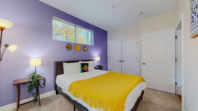 Building Photo - 545 Bedford St