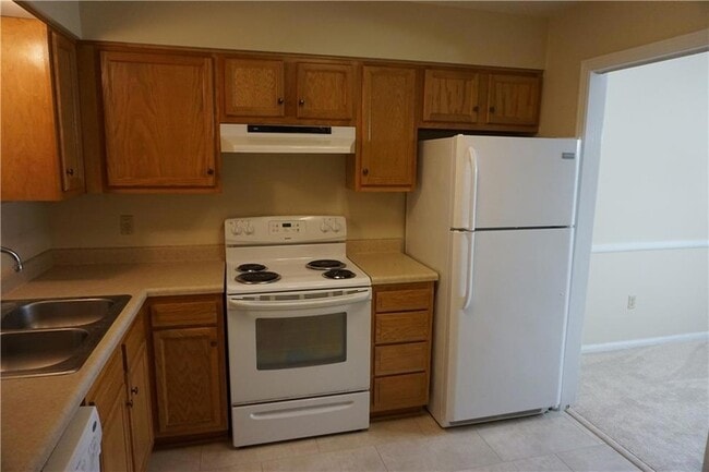 Building Photo - 2720 Whitney Pl