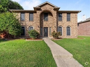 Building Photo - 6814 Silver Lake Dr