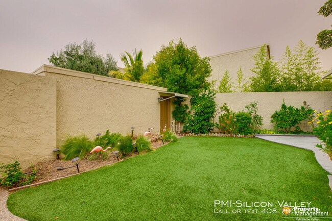 Building Photo - 520 S Cascade Terrace