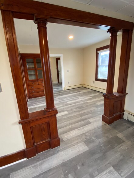 Building Photo - 2208-2210 Providence Rd