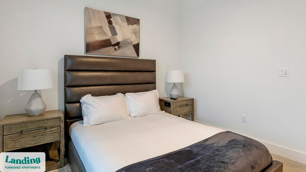 Building Photo - 650 E Sycamore St