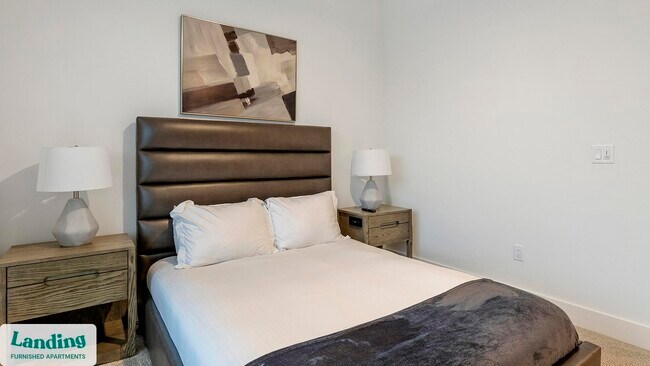 Building Photo - 650 E Sycamore St