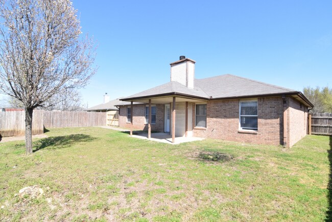 Building Photo - 3403 Granite Dr