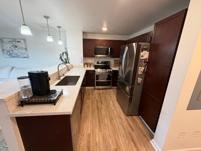 Building Photo - 2 Bedrooms | 2.5 Bathrooms | 2 Open Parking | Rent: $3,600/month