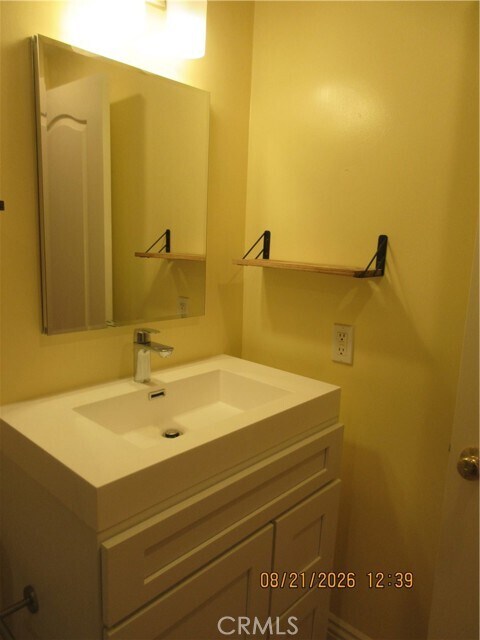 Building Photo - 6777 Ossabaw Ct