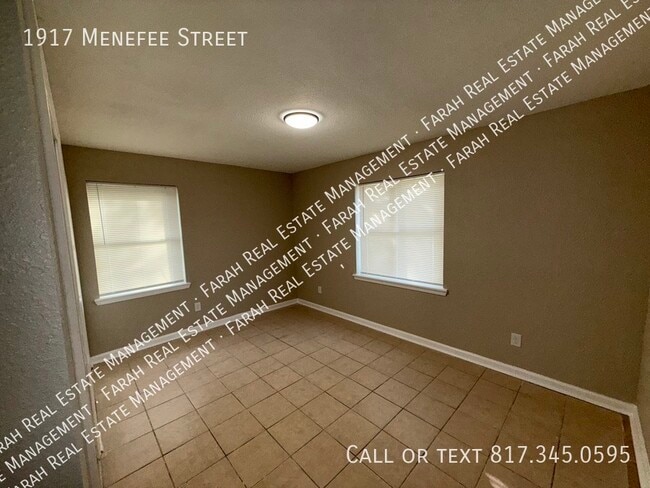 Building Photo - 1917 Menefee St