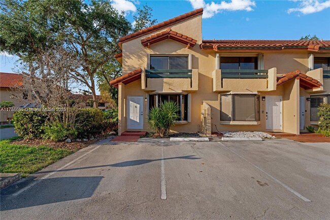 Building Photo - 10087 SW 77th Ct