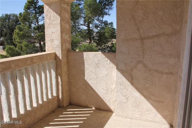 Building Photo - 7409 Edgemere Blvd