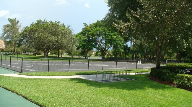 Building Photo - 4152 Pine Ridge Ln