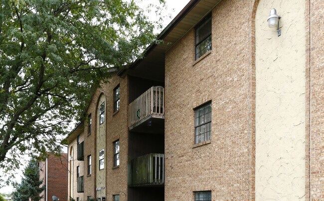 Building Photo - 824 Gordon Smith Blvd