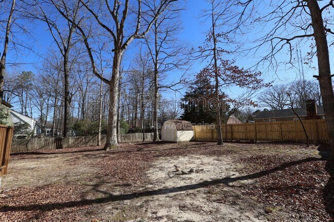 Building Photo - 11137 Granada Rd