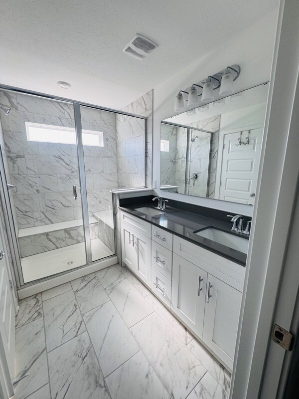 Building Photo - 13769 Gatsby Dr
